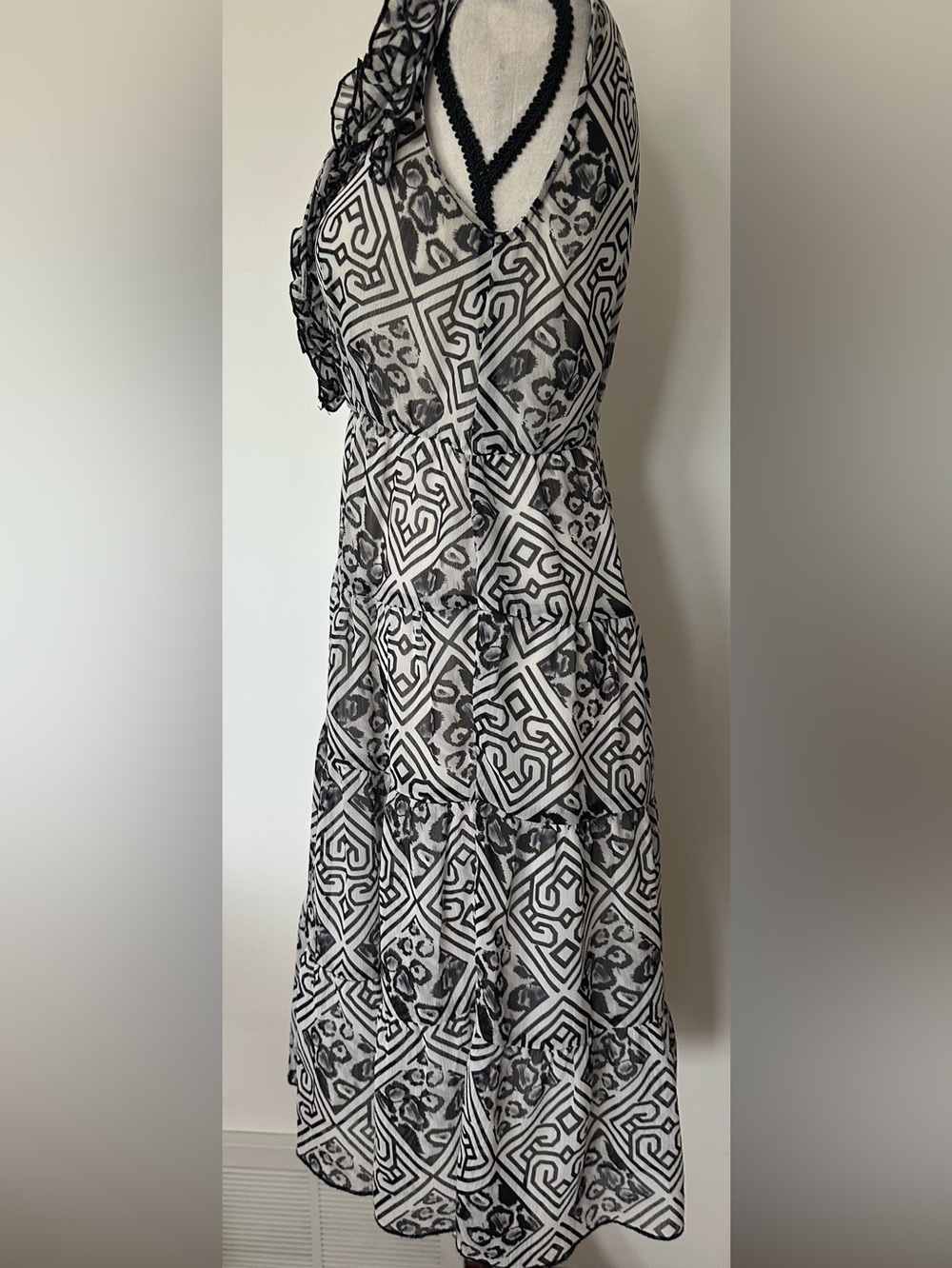 Lapis Black White Geometric Ruffle Midi Dress Sleeveless Tiered Flare Small - Picture 5 of 12